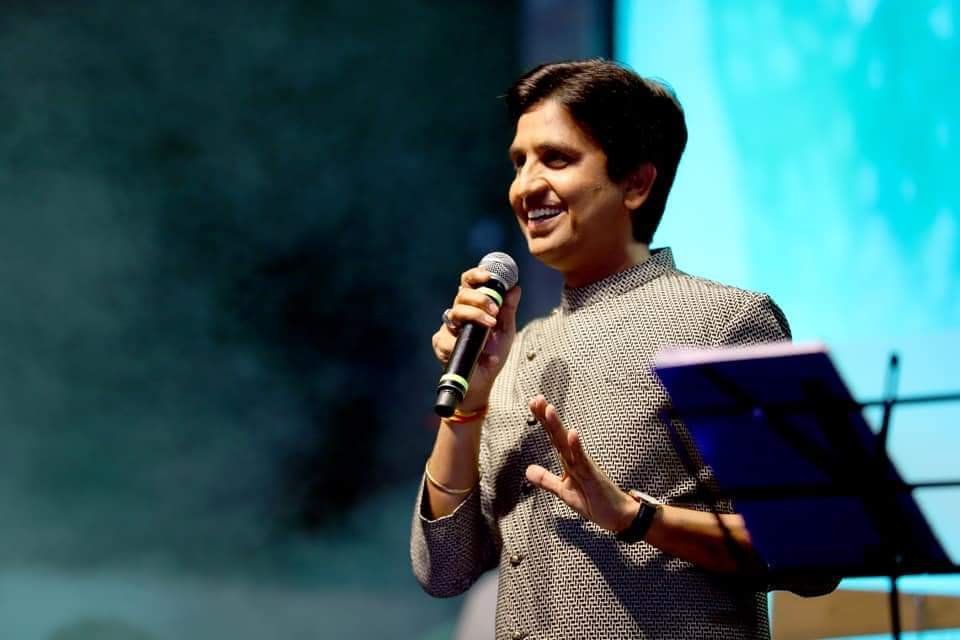 Dr. kumar vishwas