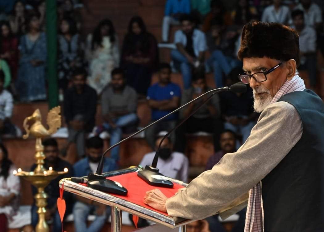 fehmi badayuni in all india mushaira