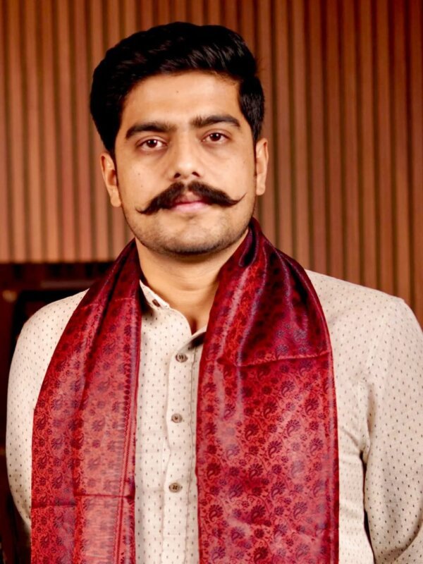 Kavi Apurv Bikram Shah